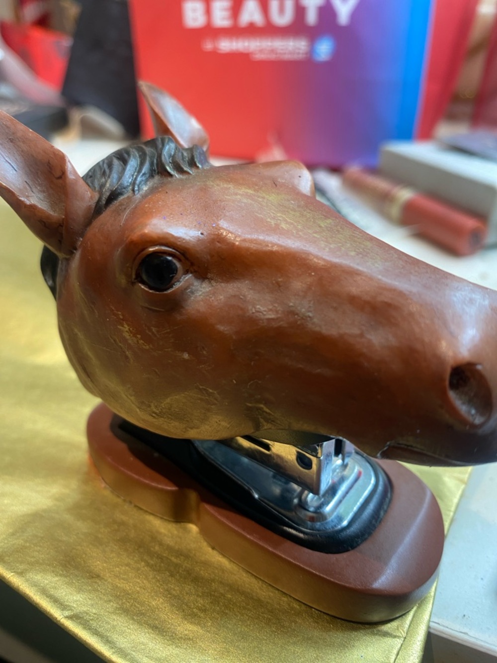 Horse Head Stapler - Brown and Black Novelty Desk Accessory - Picture 4 of 6